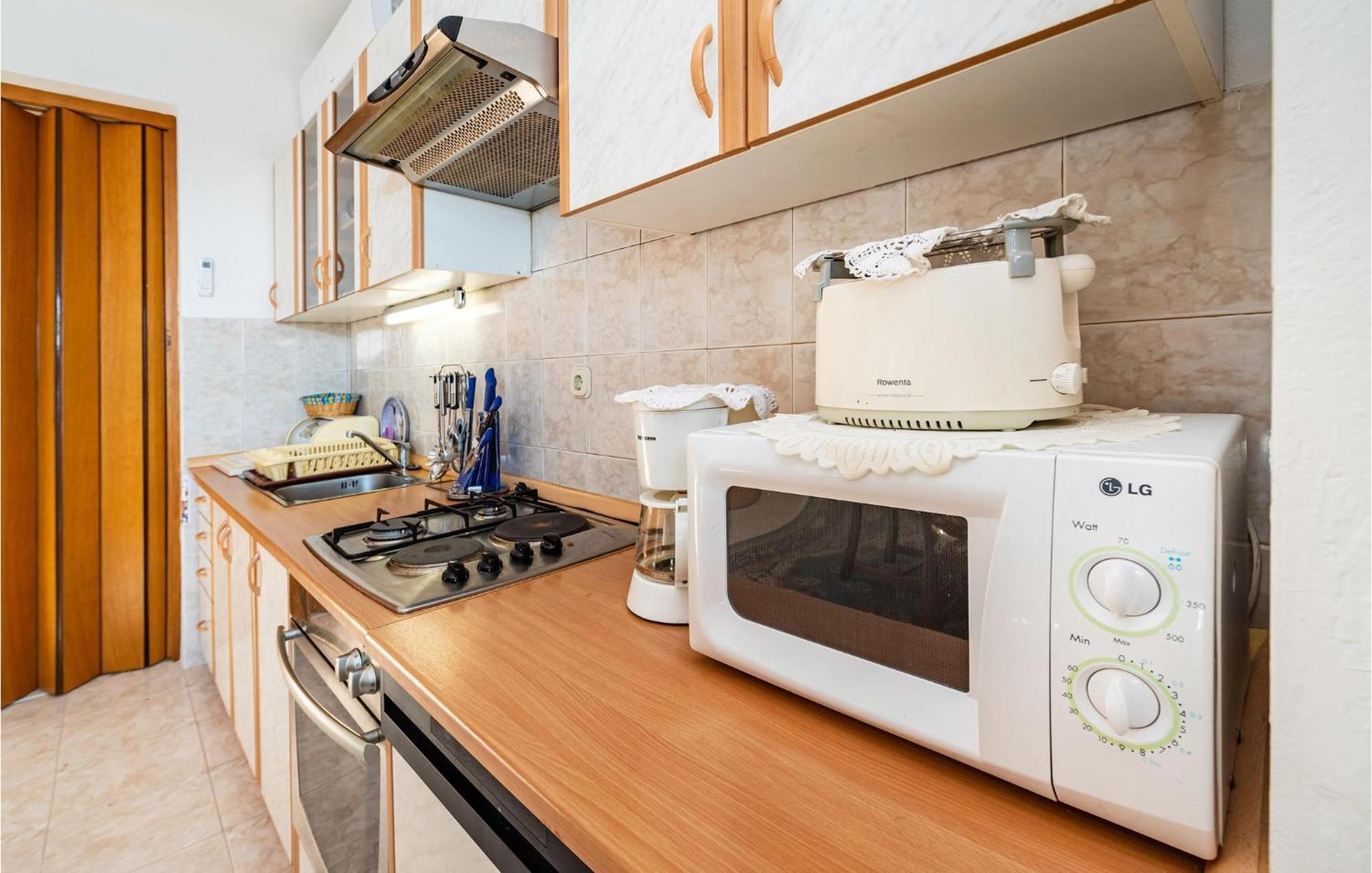 2 Bedroom Cozy Apartment In Zadar Ngoại thất bức ảnh