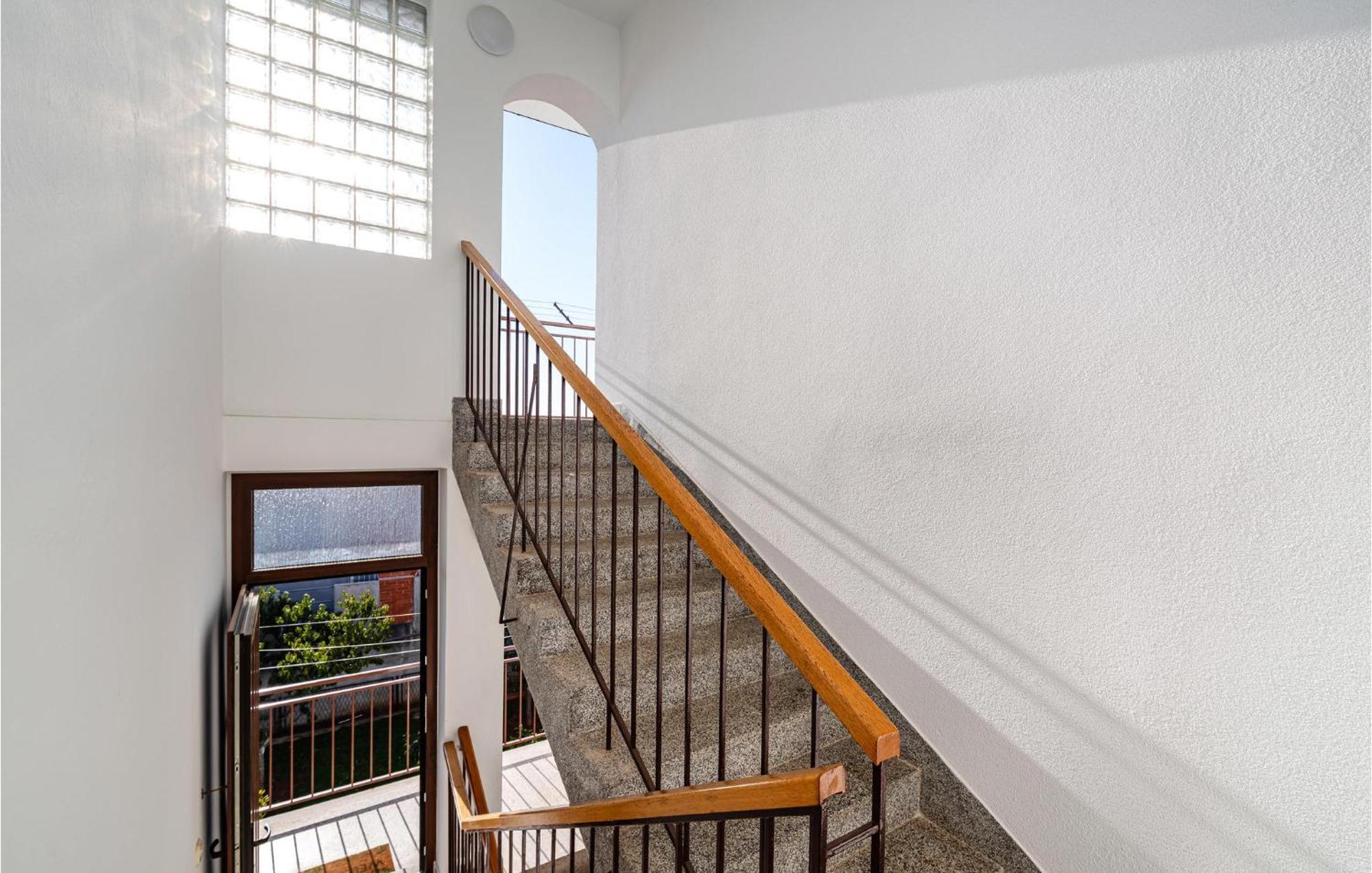 2 Bedroom Cozy Apartment In Zadar Ngoại thất bức ảnh