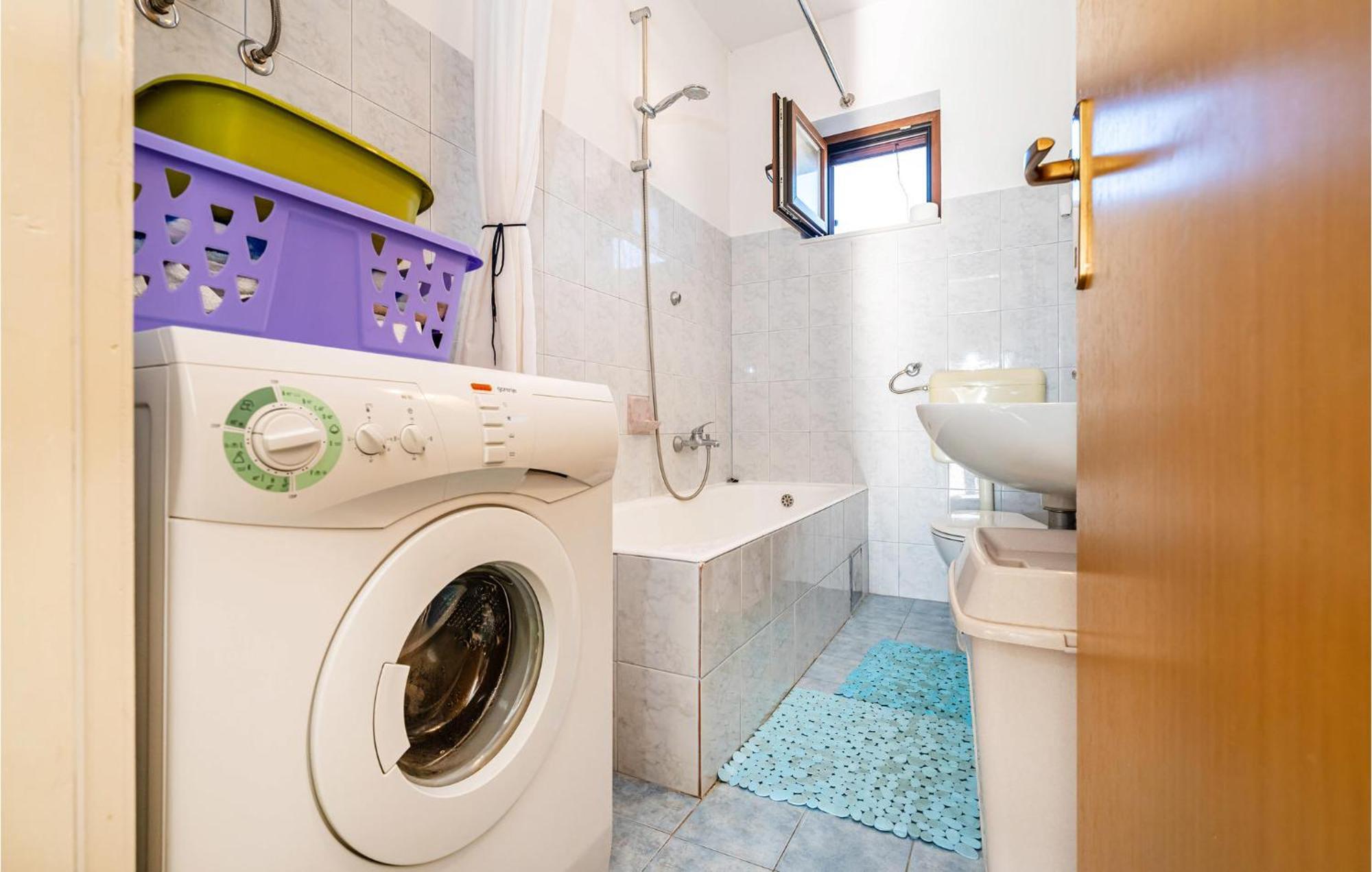 2 Bedroom Cozy Apartment In Zadar Ngoại thất bức ảnh