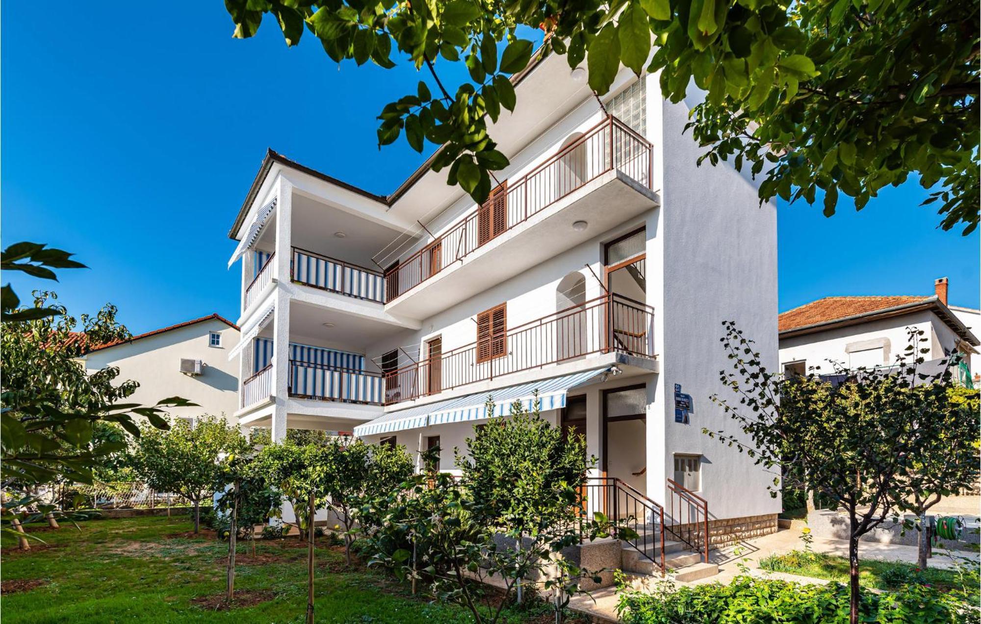 2 Bedroom Cozy Apartment In Zadar Ngoại thất bức ảnh